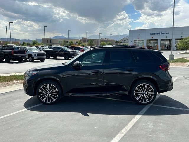 Used 2023 Black BMW xDrive28i image 2