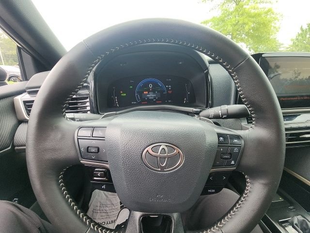 Used 2026  Toyota SE image 30