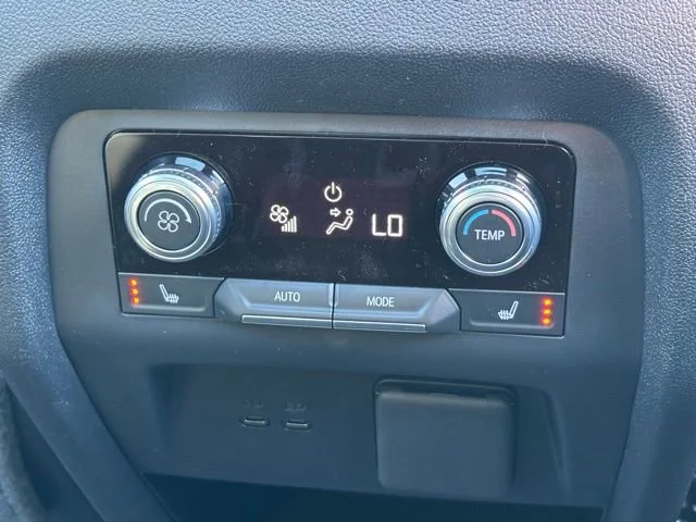 2026 GMC Acadia Elevation - Photo 8