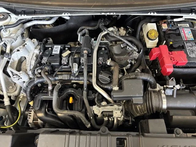 Used 2025 Aspen White Nissan SV image 23