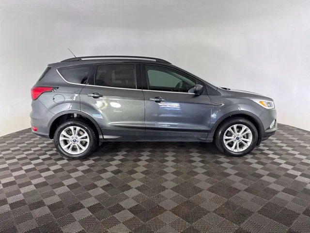 Used 2019 Gray Ford SEL image 7