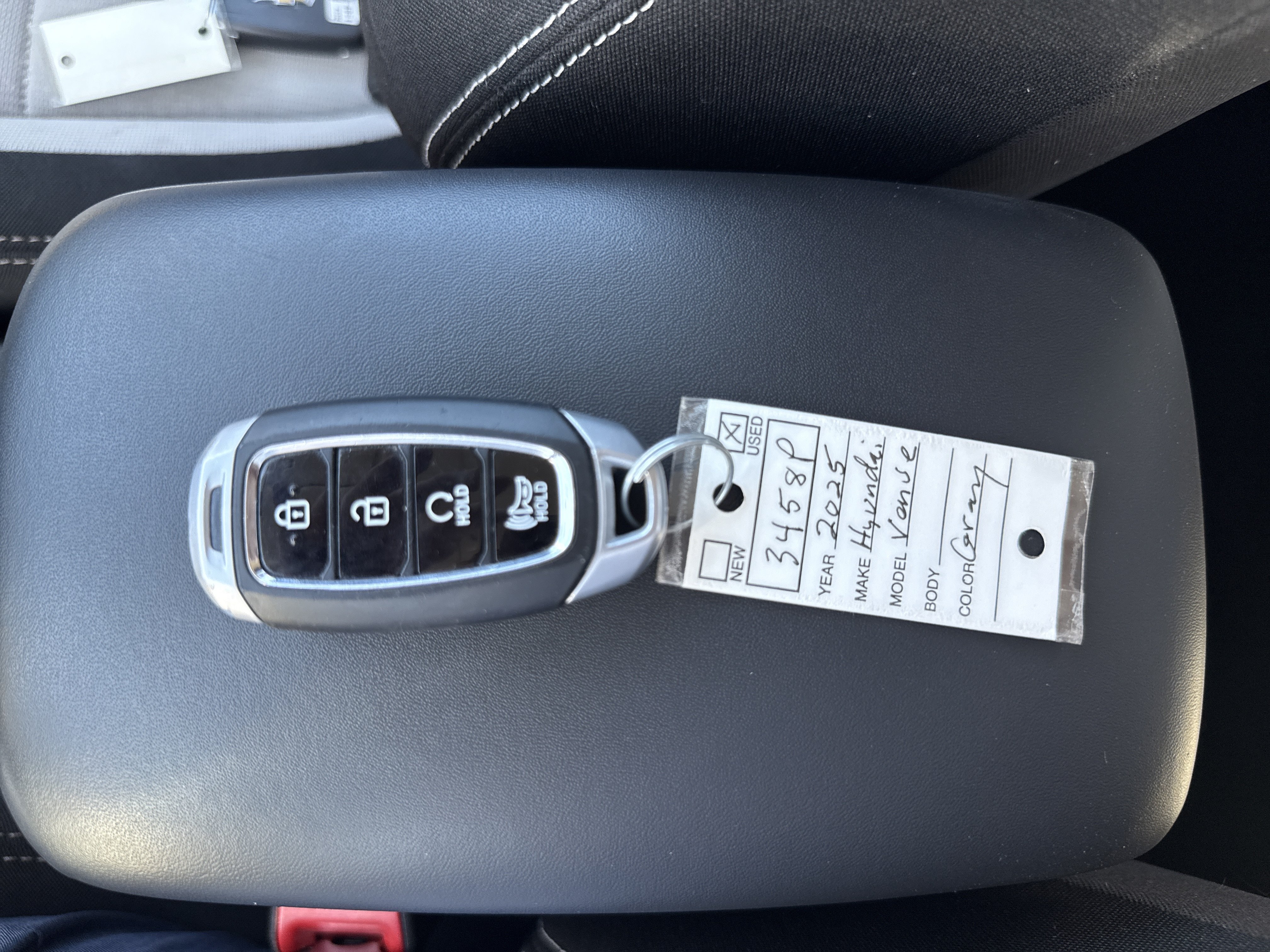 Used 2025 Gray Hyundai SEL image 23