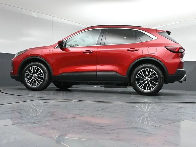 Certified Used 2025 Rapid Red Metallic Tinted Clearcoat Ford Base image 37