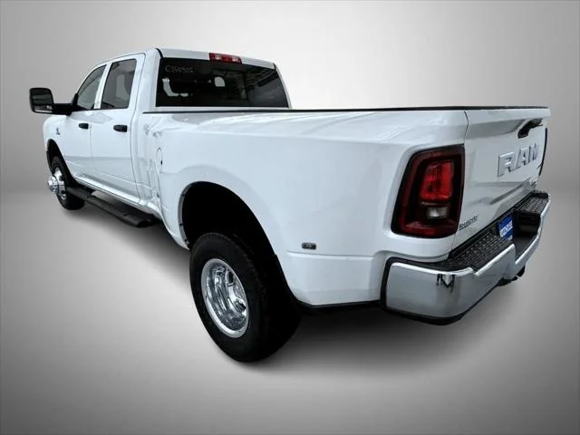 2026 RAM 3500 Tradesman - Photo 7