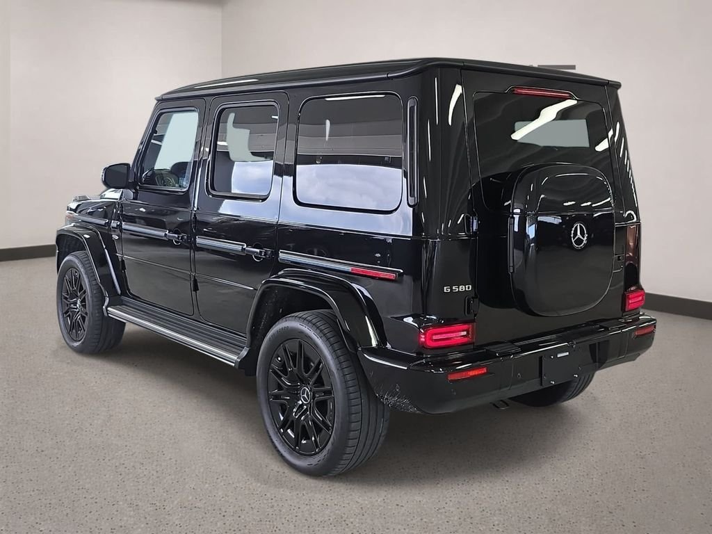 Used 2025  Mercedes-Benz G 580 image 3
