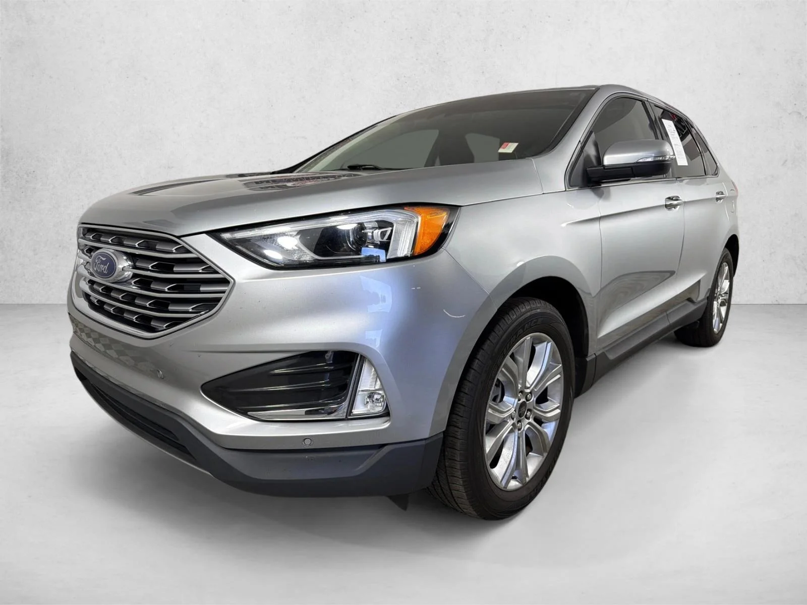Used 2023 Silver Ford Titanium image 7