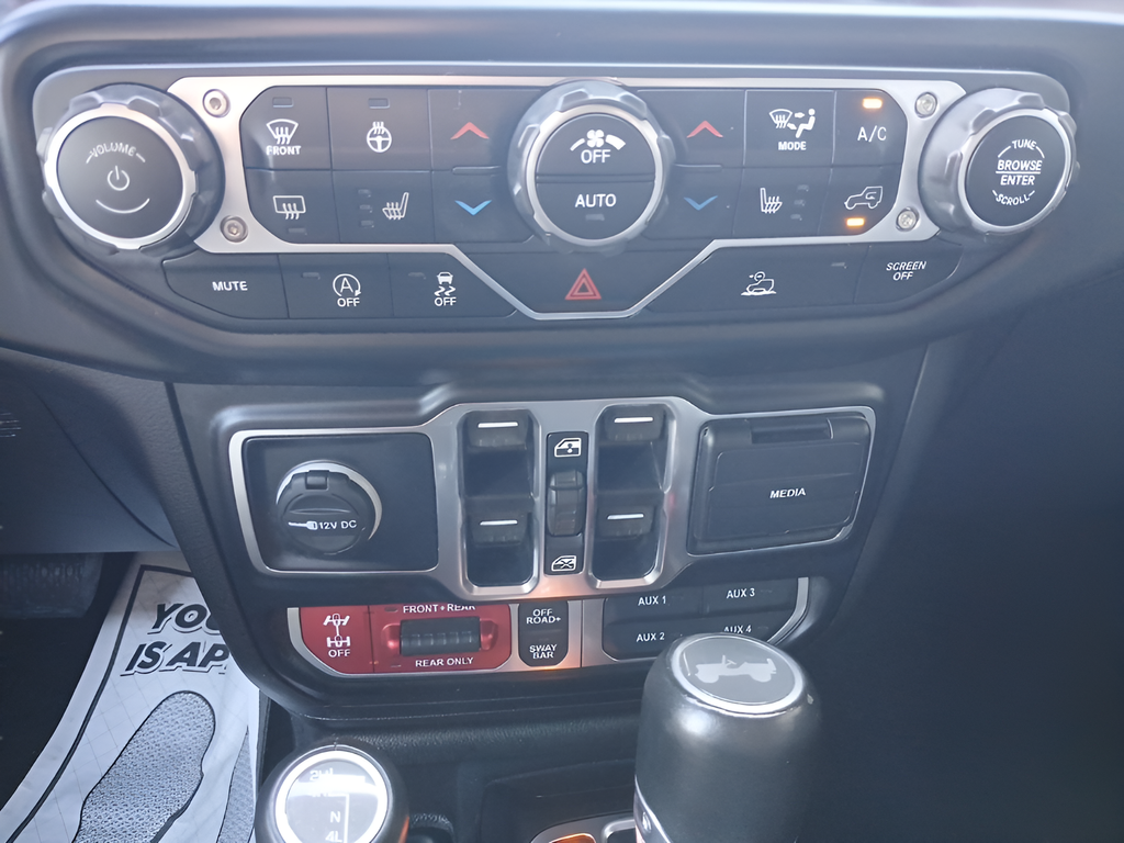 Used 2022 Black Jeep Unlimited Rubicon image 17