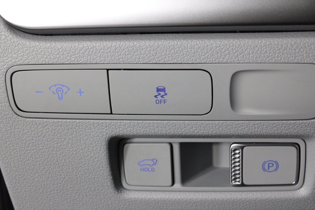Certified Used 2025 Silver Hyundai SEL image 25