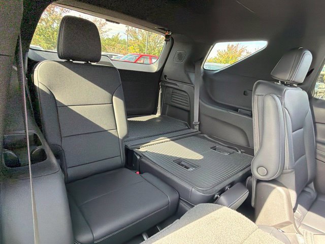 New 2027 Mosaic Black Metallic Chevrolet LT image 34