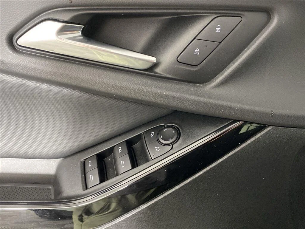 Used 2025 Gr Chevrolet  image 14