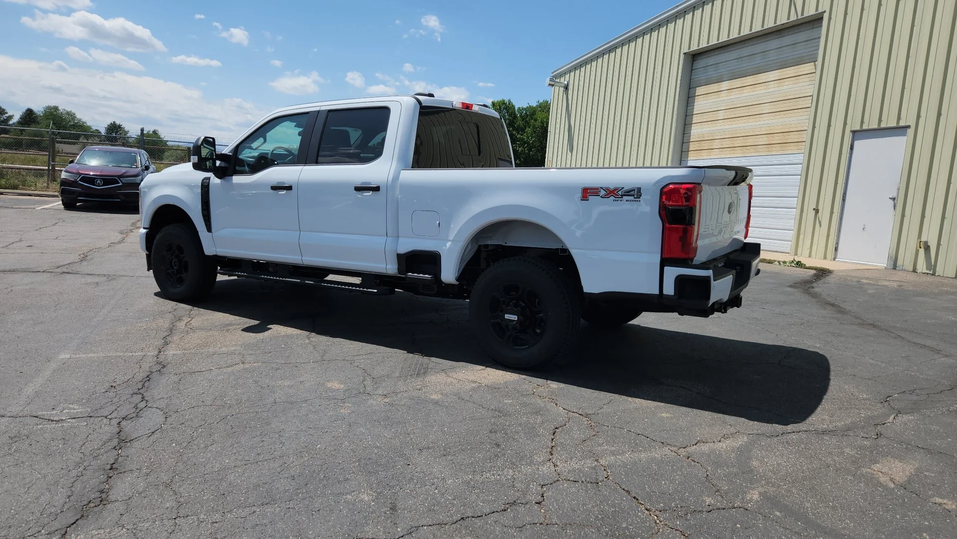 New 2026 Oxford White Ford XL image 4