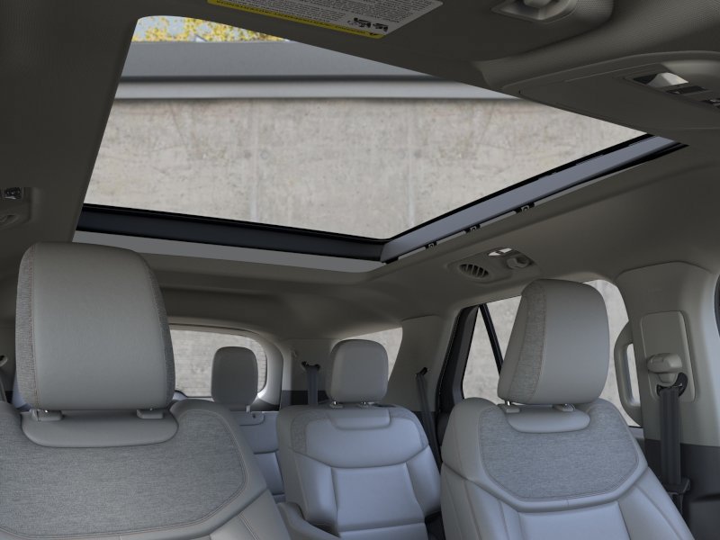 New 2026 Star White Metallic Tri-Coat Ford Active image 22