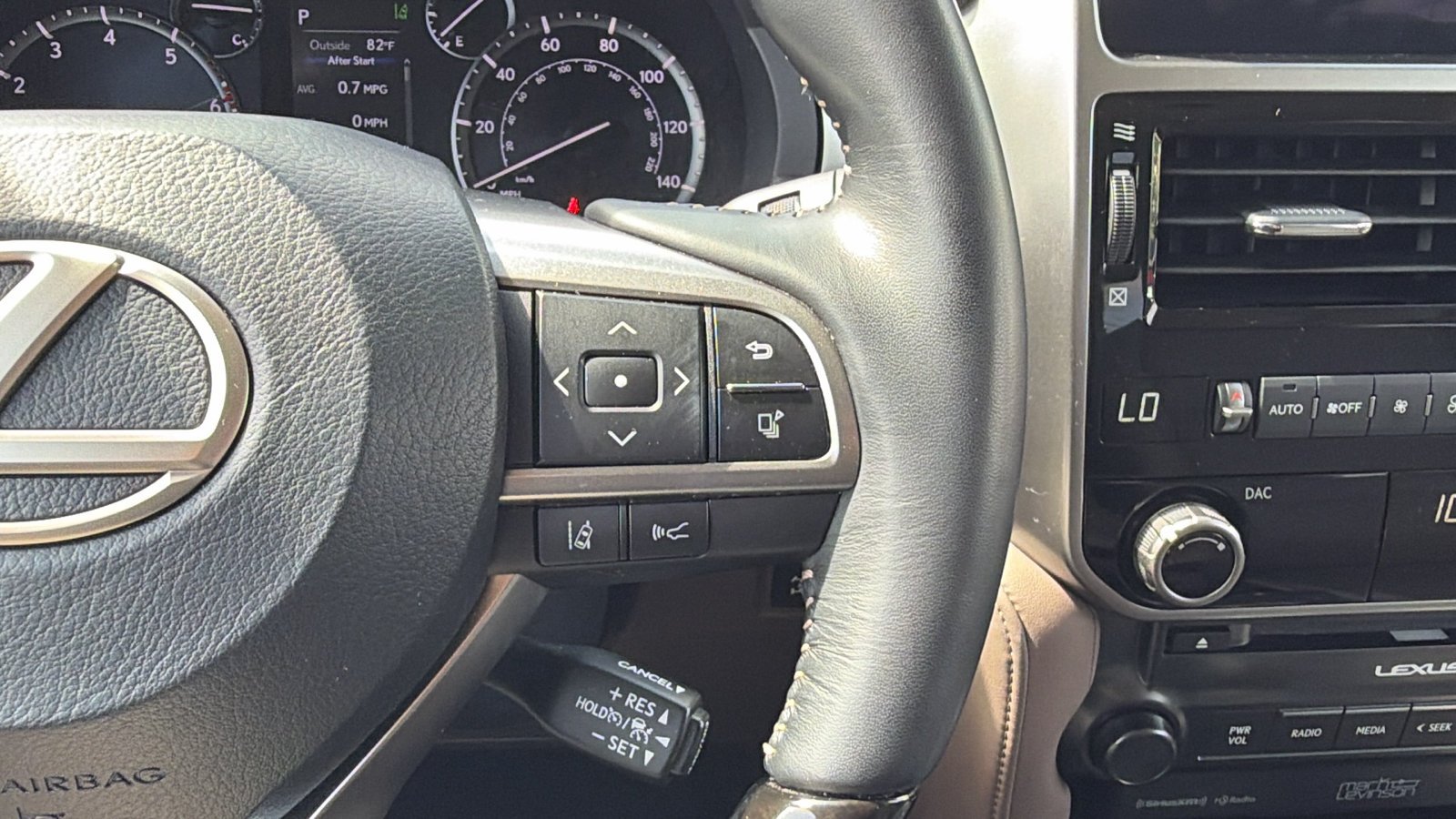 Certified Used 2023 Onyx Black Lexus GX 460 Premium image 28