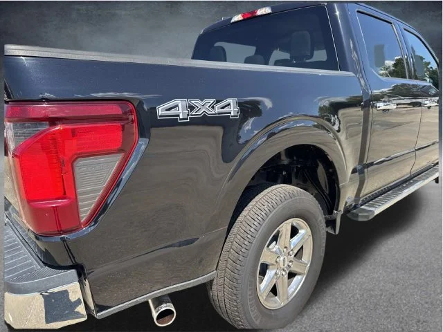 Used 2024 Black Ford XLT image 23