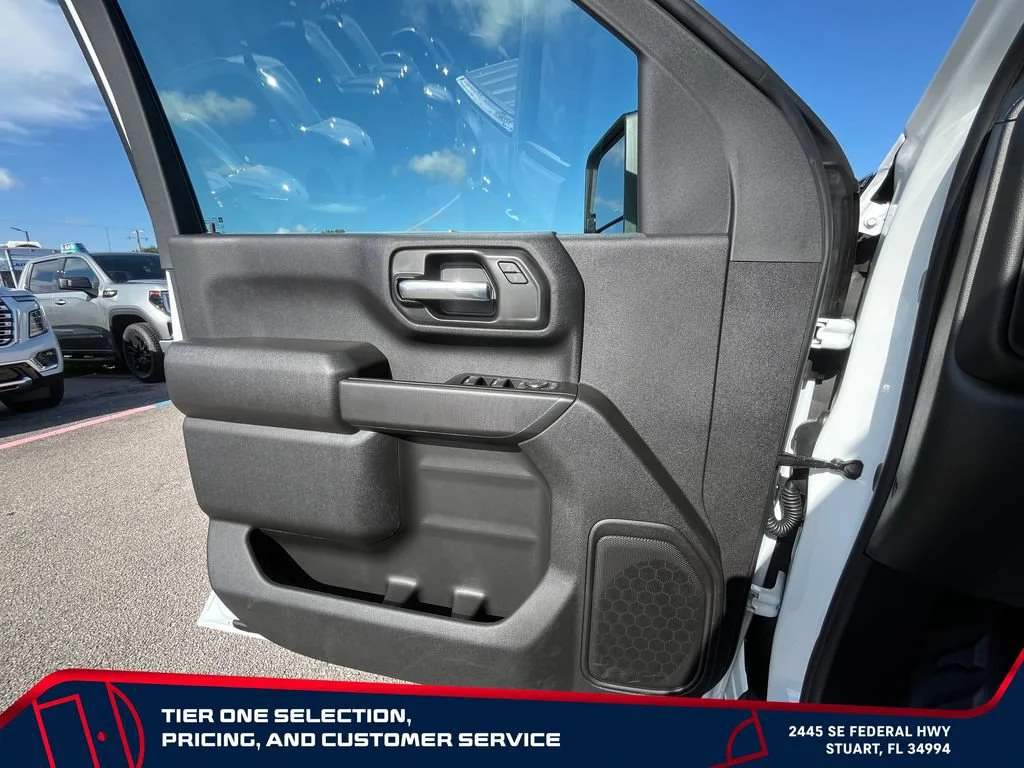 New 2026 Summit White GMC Pro image 22