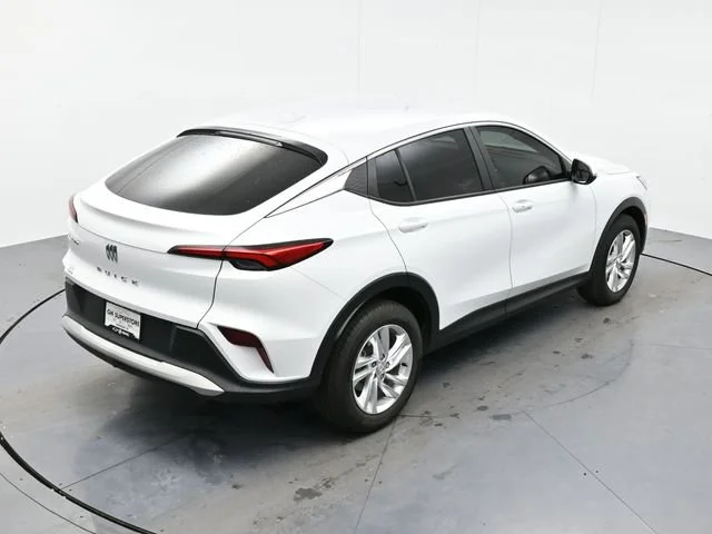 Used 2025 Summit White Buick Preferred image 35
