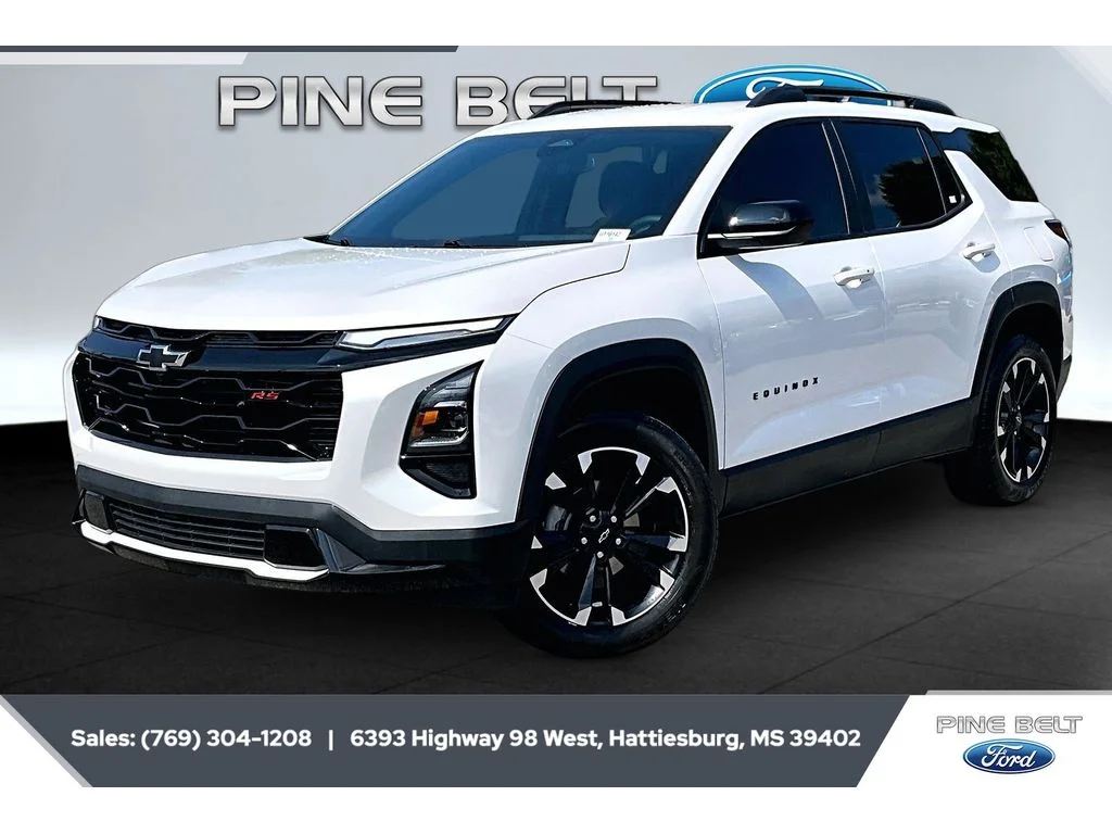 Used 2025 Iridescent Pearl Tricoat Chevrolet FWD RS image 10
