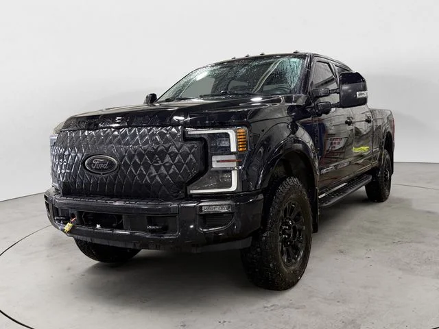 Used 2022 Black Ford Lariat image 1
