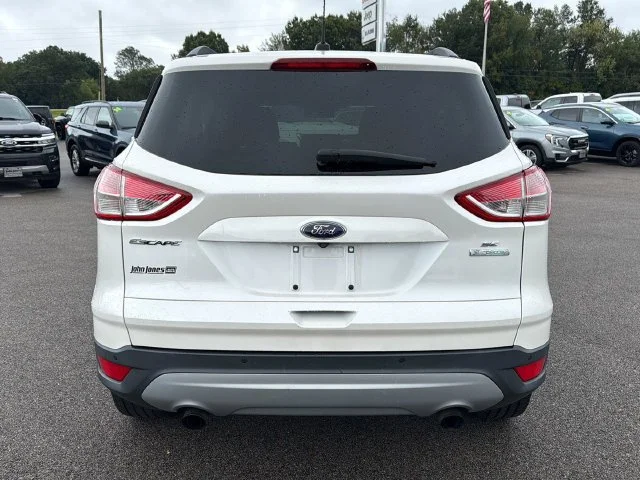 Used 2016 White Ford SE image 18