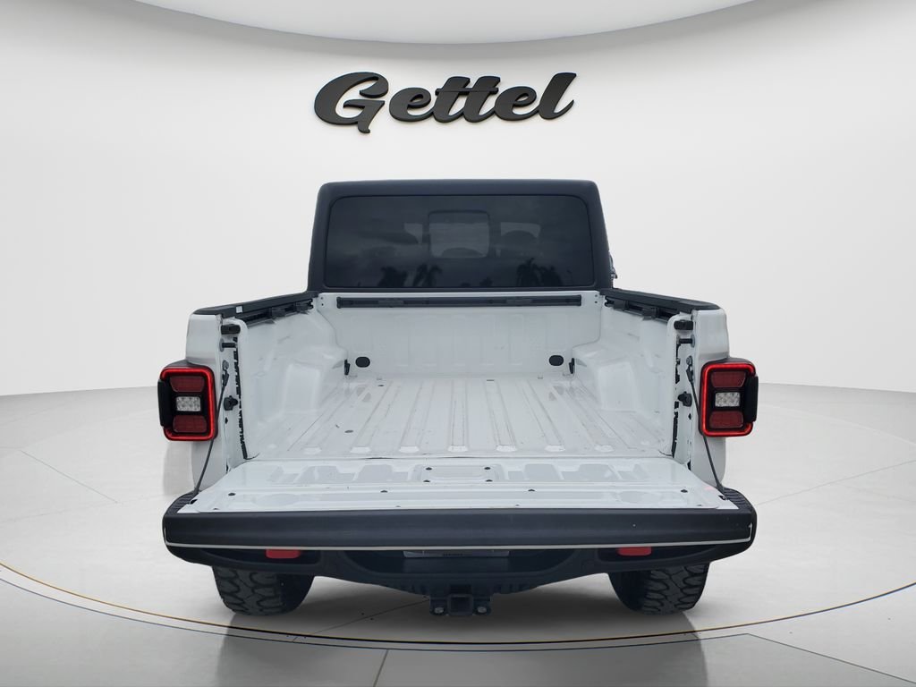 Used 2024 White Jeep Rubicon image 9