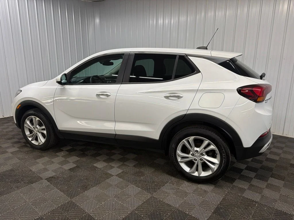Used 2020 White Buick Preferred image 4