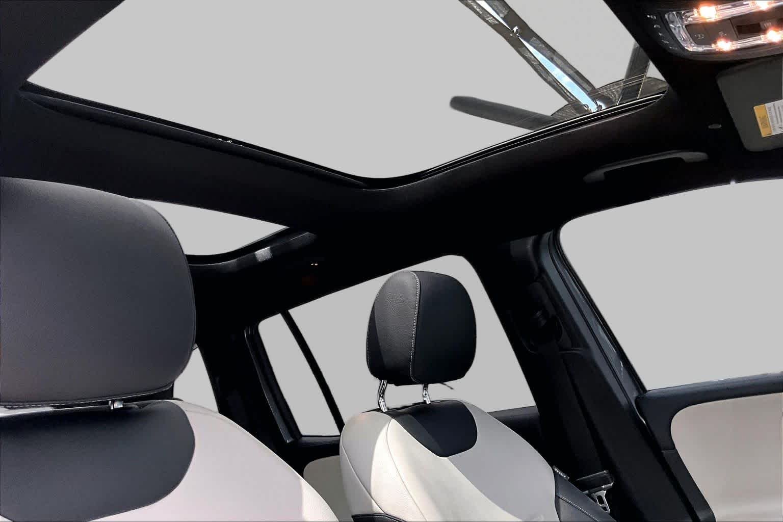 New 2023 Mountain Grey Metallic Mercedes-Benz GLB 250 image 14
