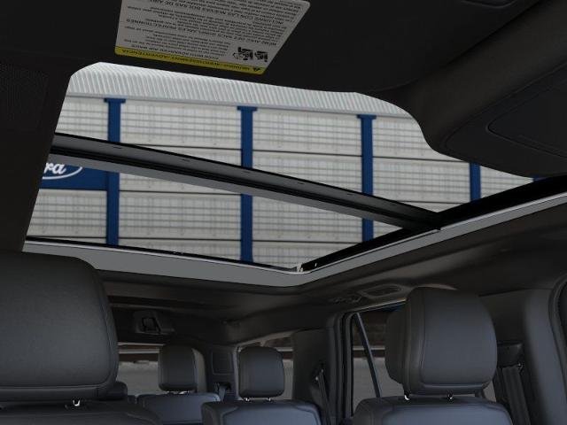 New 2026 Star White Metallic Tri-Coat Ford Platinum® image 45
