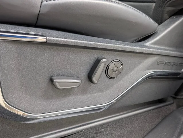 New 2026 Star White Metallic Tri-Coat Ford F-450® Platinum® image 50
