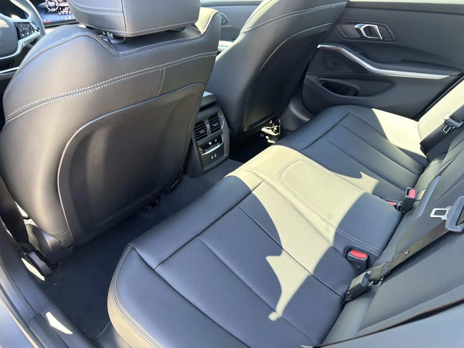 New 2026 Skyscraper Grey Metallic BMW 330i NA image 9