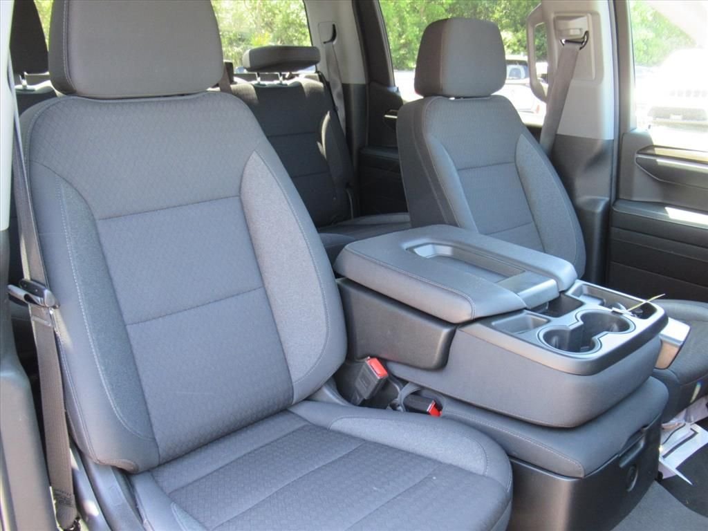 Used 2024 Gray Chevrolet LT image 9