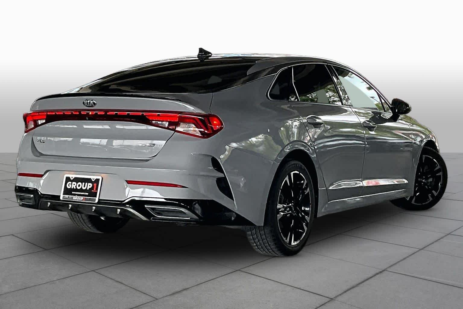 Used 2021 Wolf Gray Kia GT-Line image 12