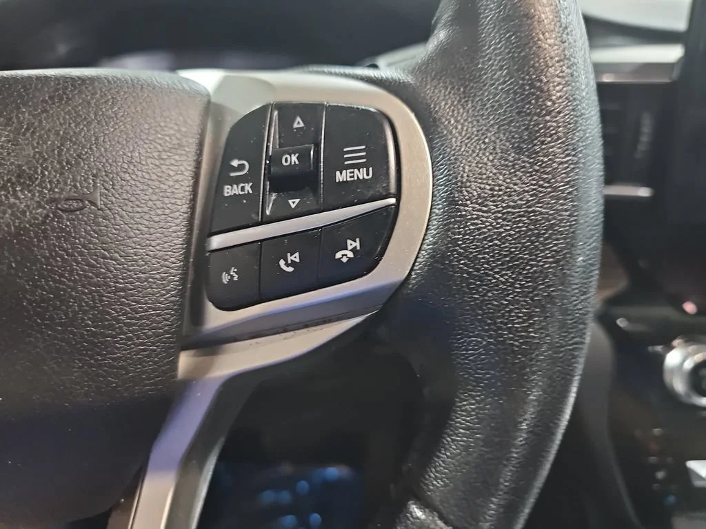 Used 2021 Blue Ford Limited image 25