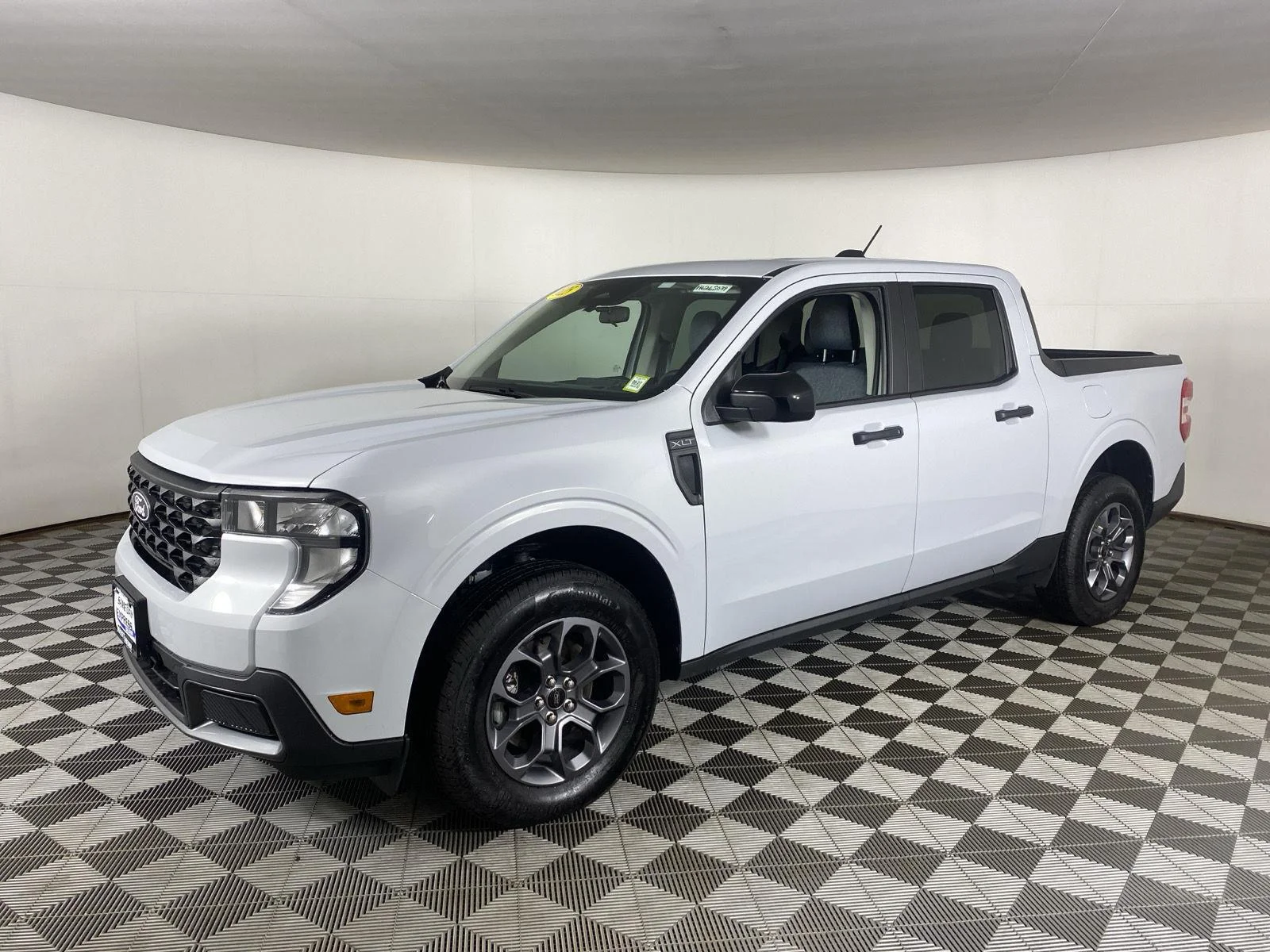 2025 Ford Maverick XLT - Photo 3