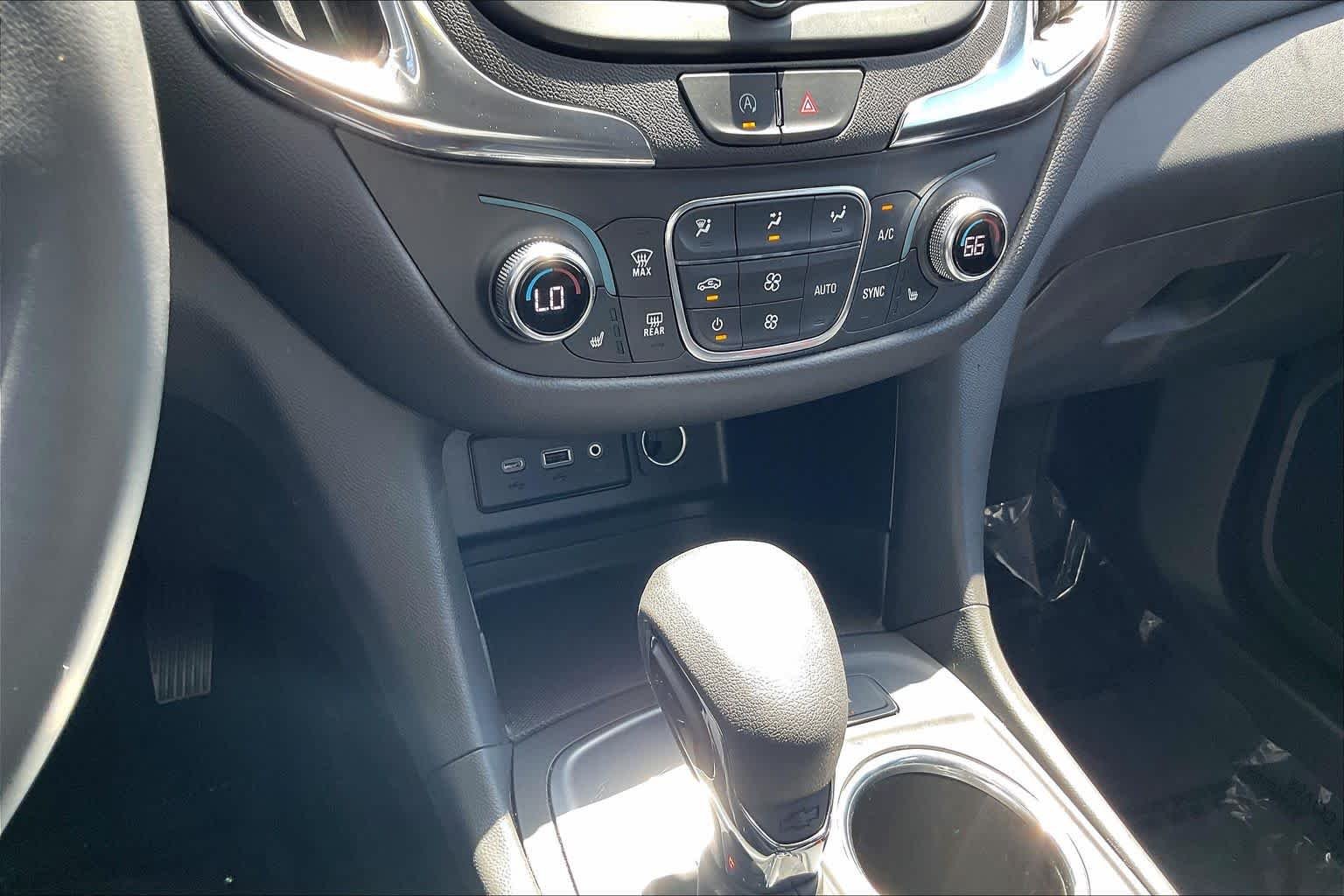 2024 Chevrolet Equinox LT - Photo 31