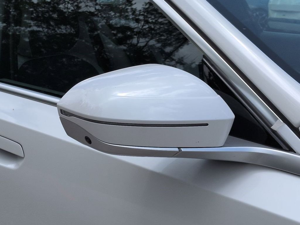 New 2027 Mineral White Metallic BMW 530i image 12