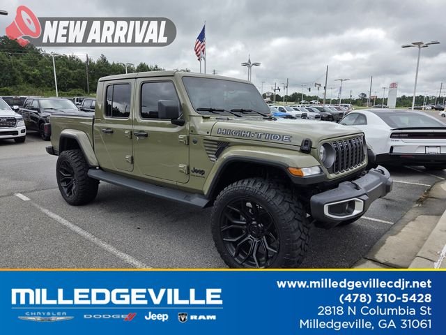 Used 2025  Jeep High Tide image 1