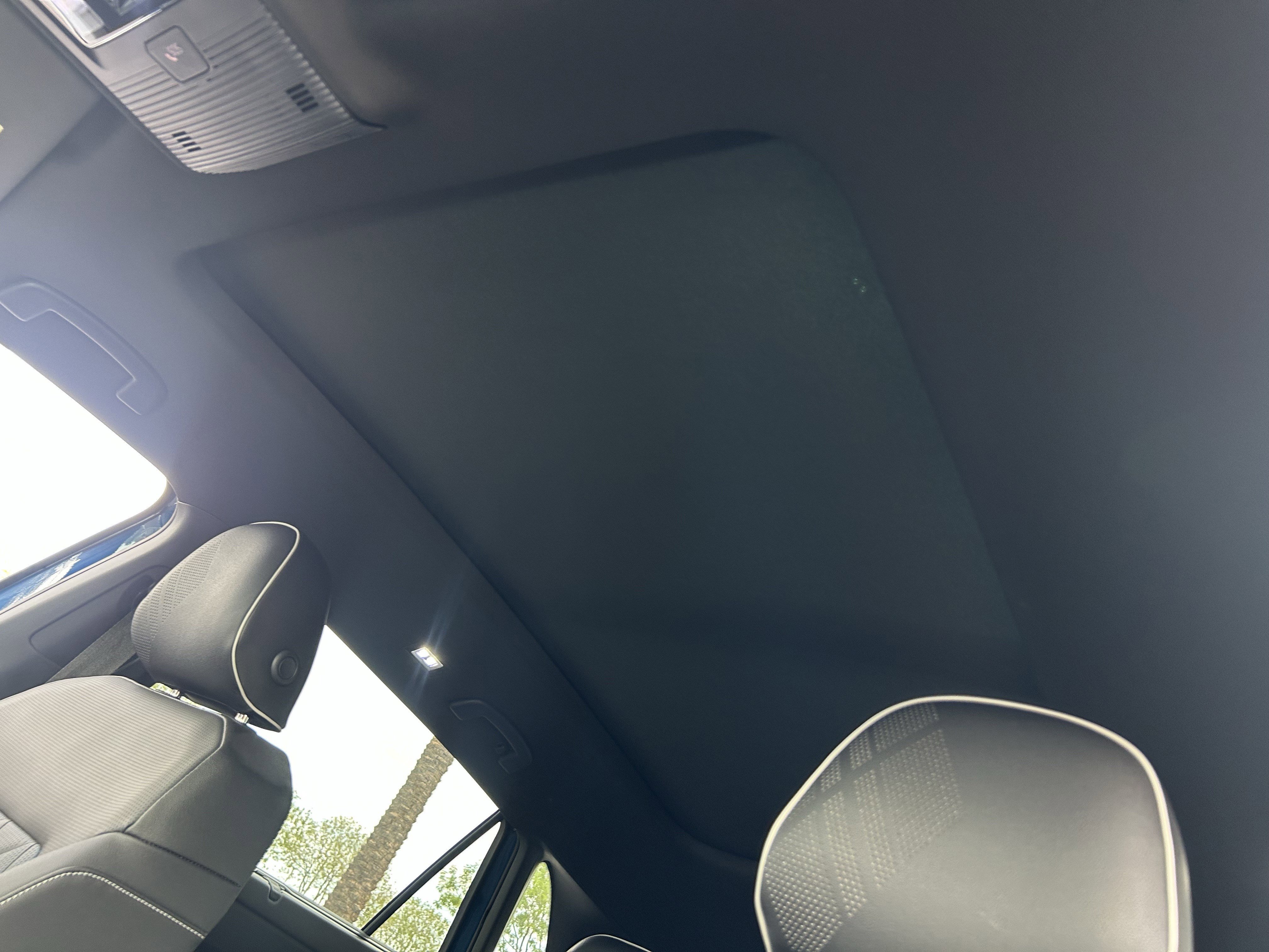 2025 Volkswagen Atlas Cross Sport SEL Premium R-LINE - Photo 14