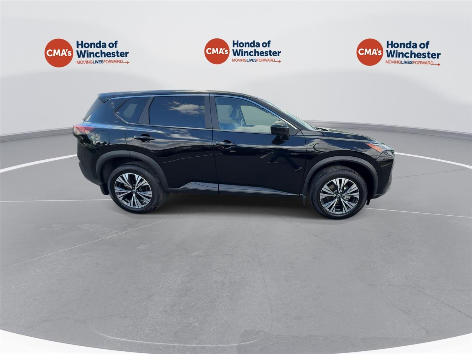 Used 2023 Super Black Nissan SV image 9