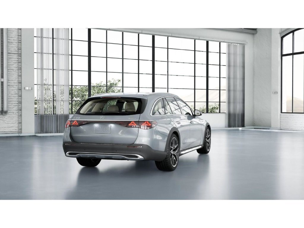 New 2027 Cirrus Silver Metallic Mercedes-Benz E 450 image 22