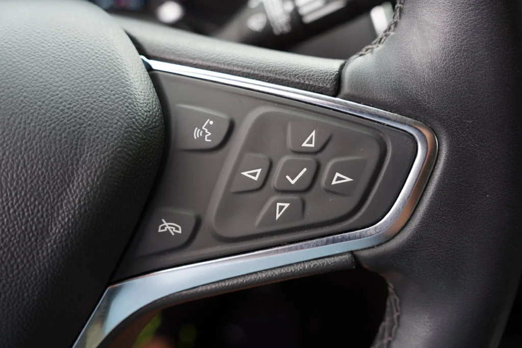 Used 2024 Lakeshore Blue Metallic Chevrolet LT image 31