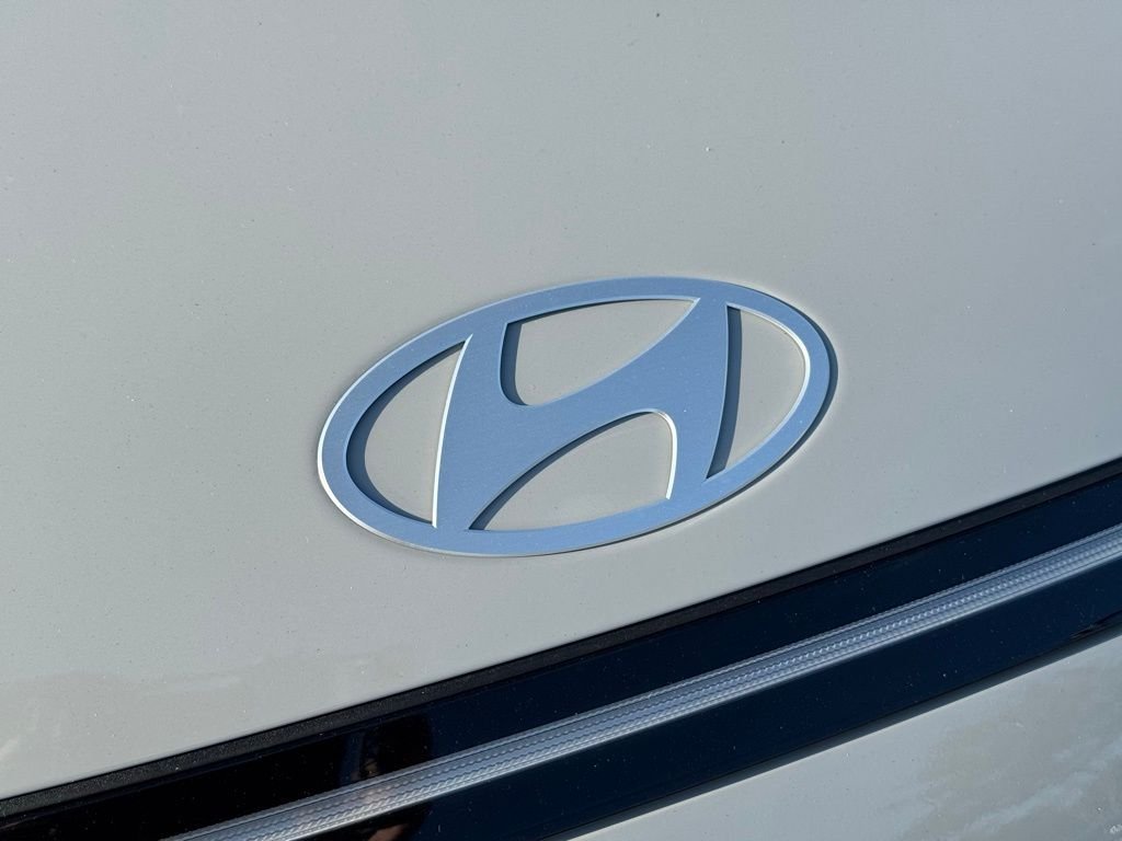 Used 2026 Gray Hyundai SE image 6