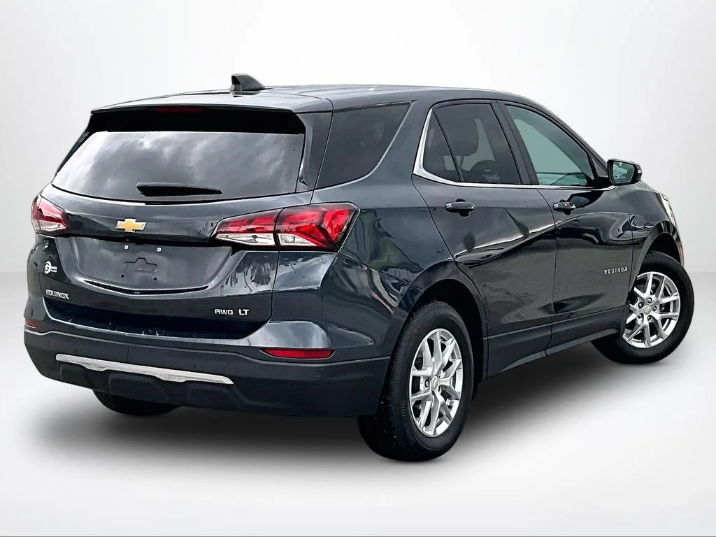 Used 2022 Gray Chevrolet LT image 3