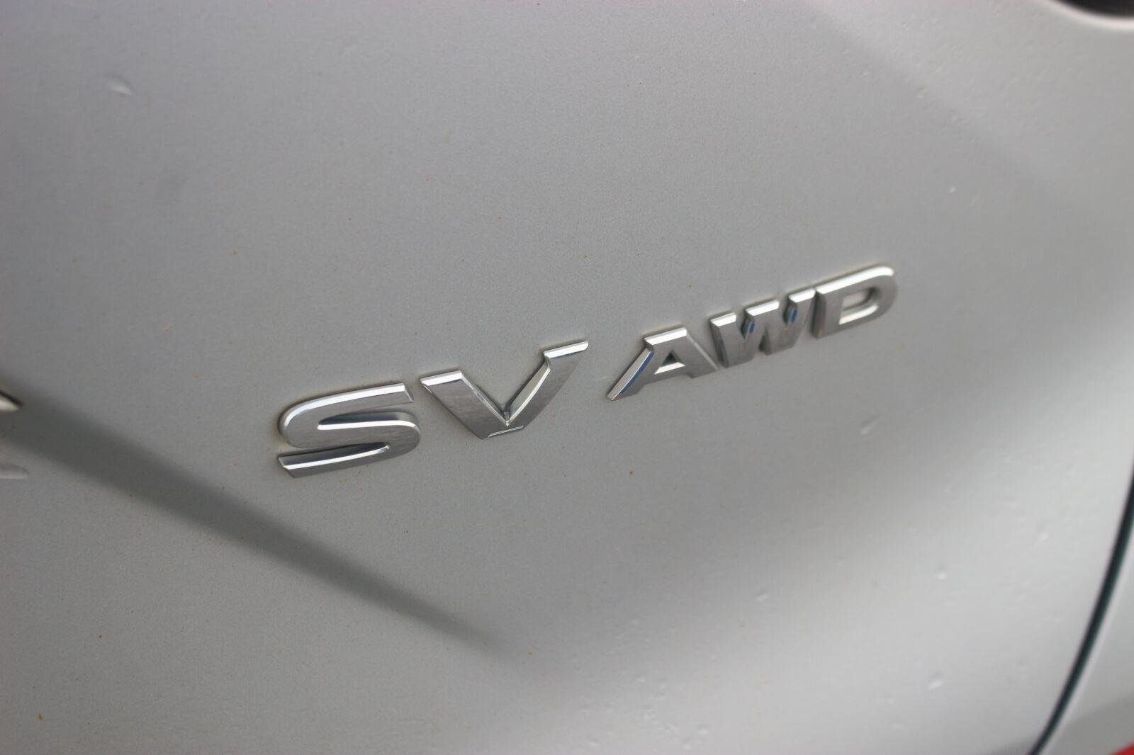 Used 2018 Silver Nissan SV image 10