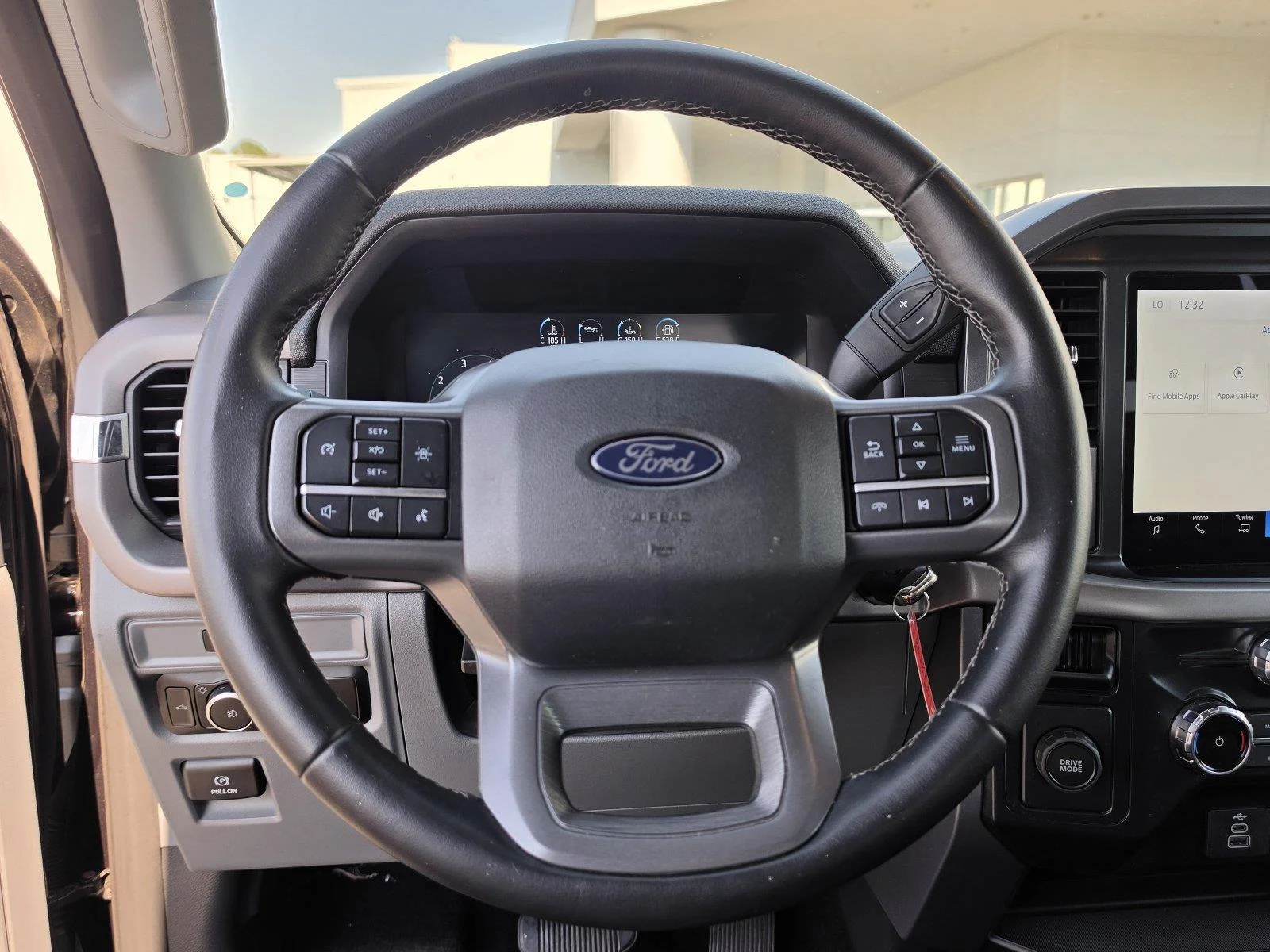 Used 2025  Ford XLT image 26