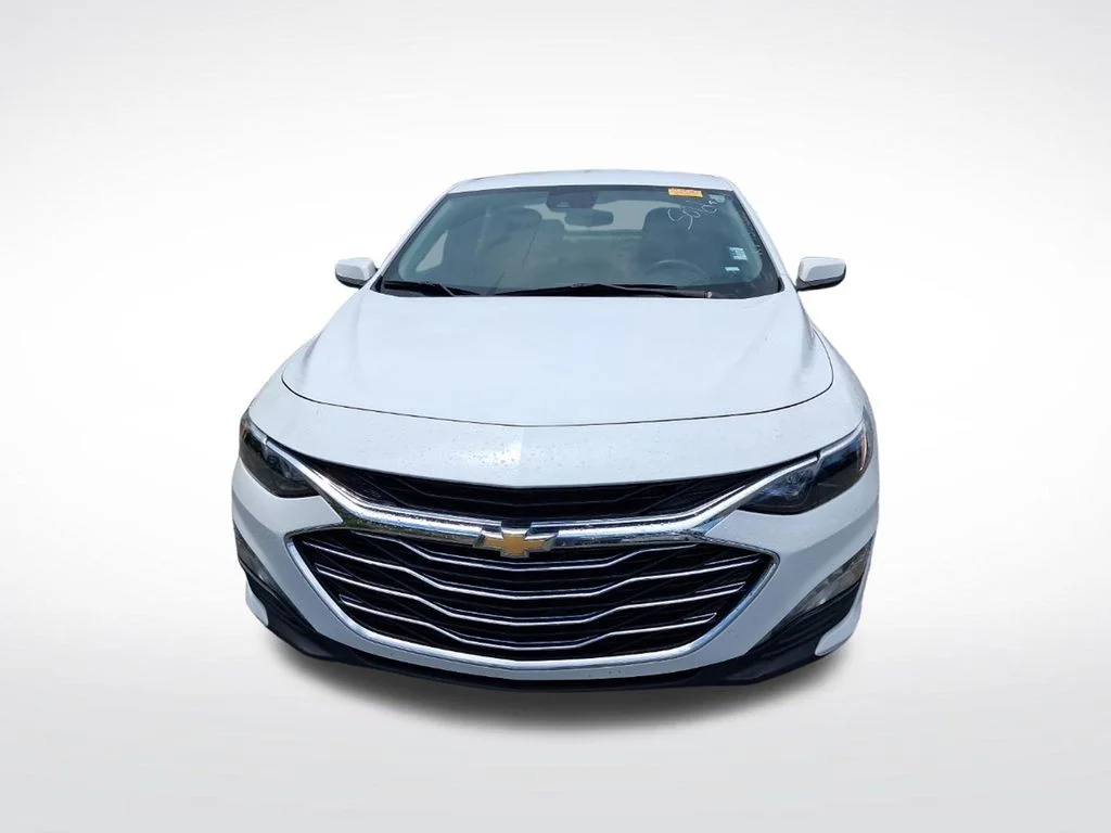 Used 2024 White Chevrolet LT image 2