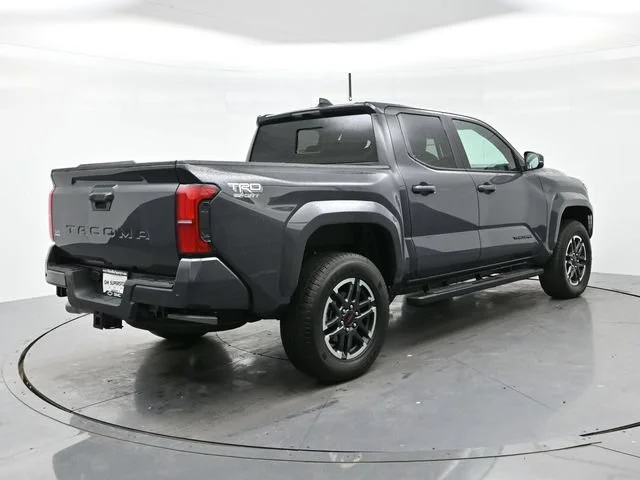 Used 2025 Underground Toyota SR5 image 7
