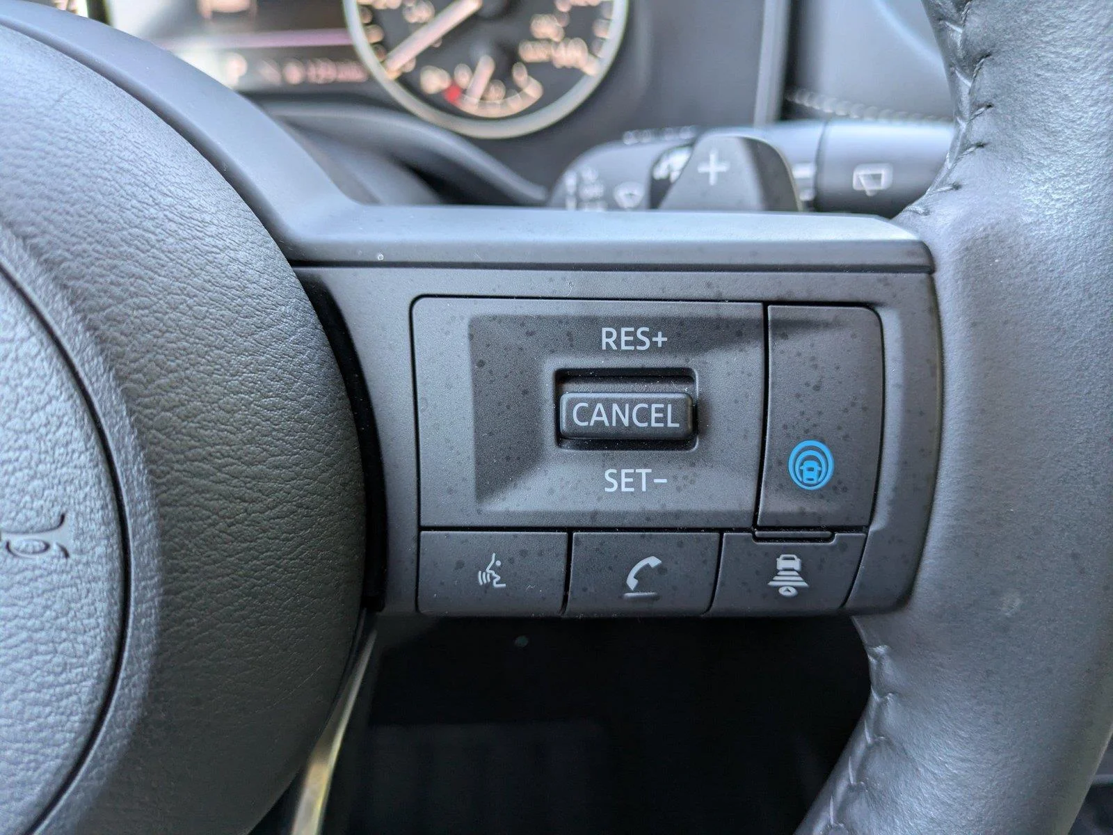 Used 2024 Deep Ocean Blue Pearl Nissan SV image 26