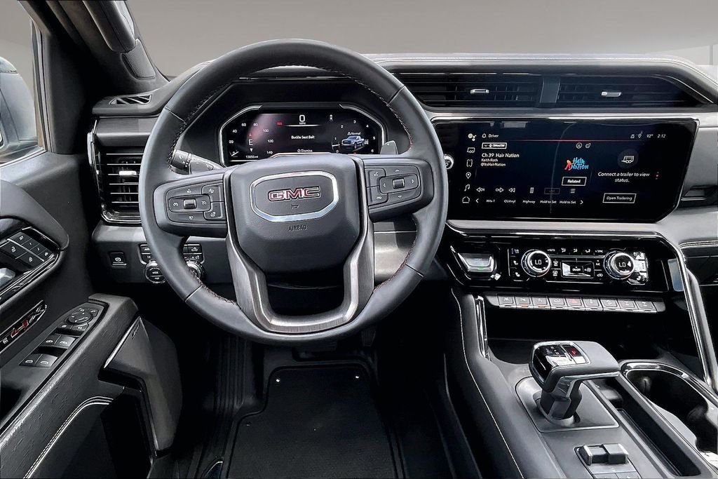 Used 2024 White GMC AT4X image 5