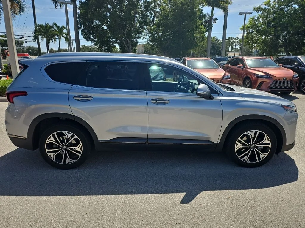 Used 2020 Silver Hyundai Limited image 4