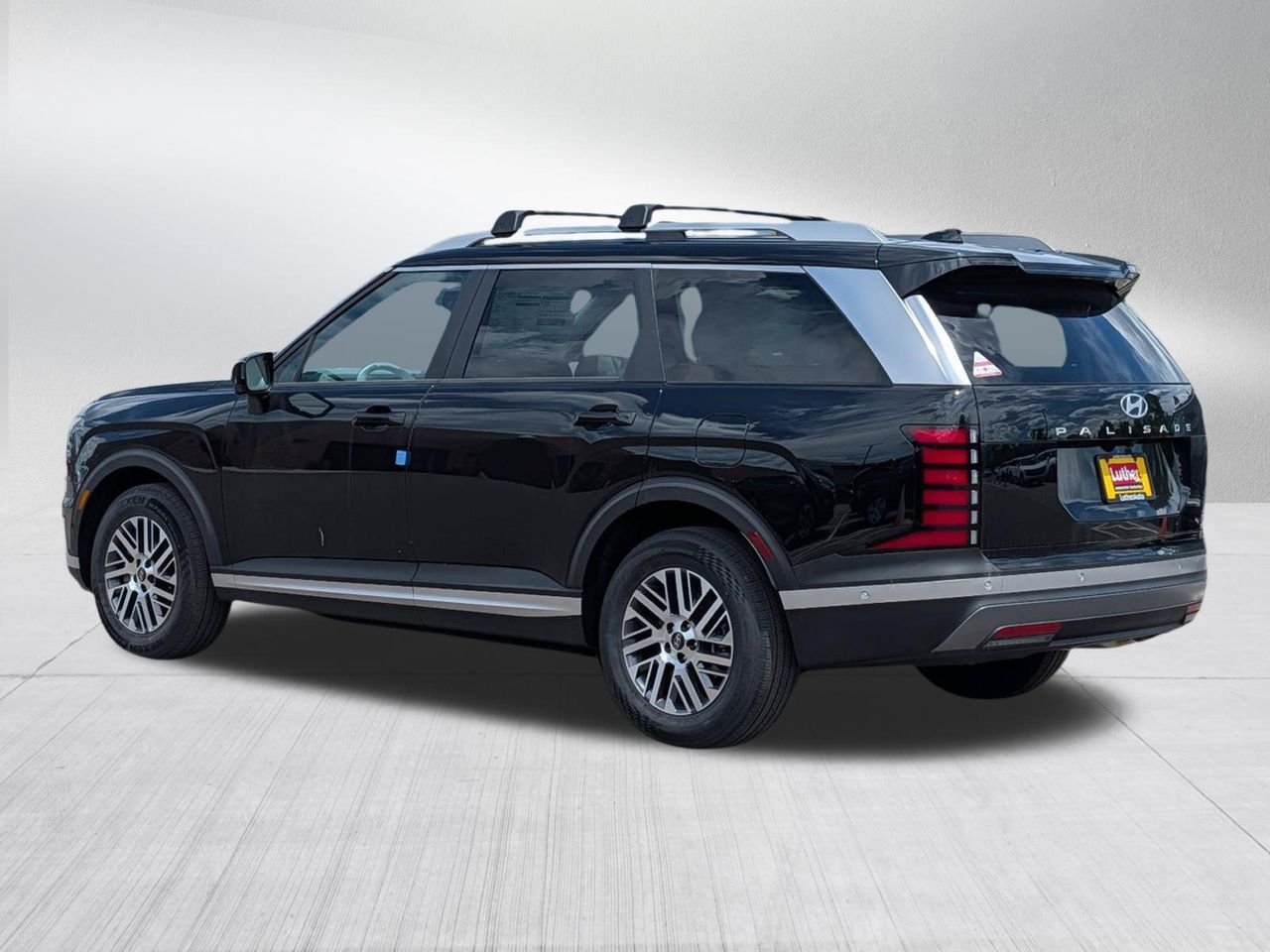 New 2026 Abyss Black Pearl Hyundai SEL Premium 7P image 3